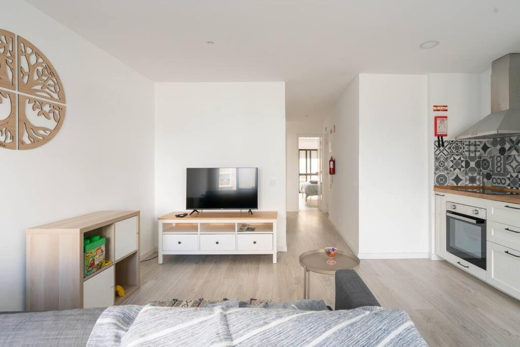 Casa Oliveira - Sunny 2-Bed Retreat Steps From The Beach Armação de Pêra Exteriér fotografie